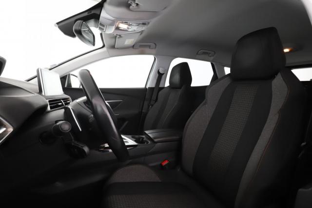 Peugeot 3008 image 2