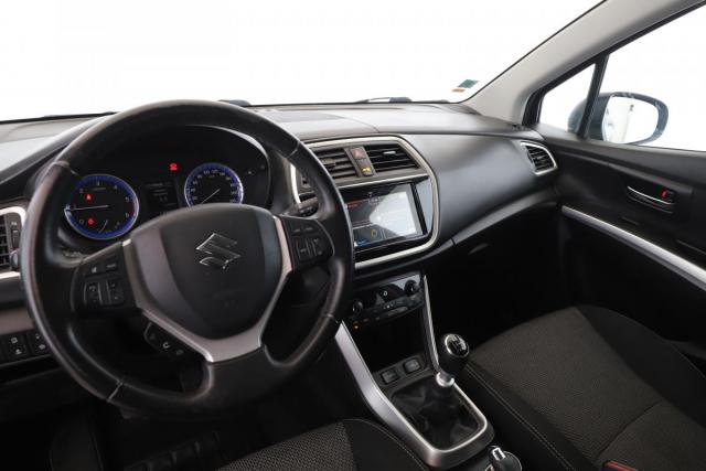 Suzuki Sx4 S-Cross image 1