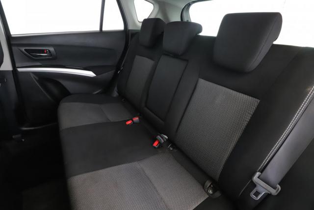 Suzuki Sx4 S-Cross image 8