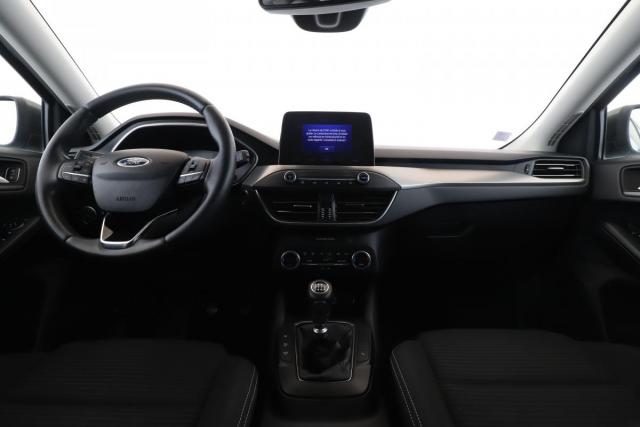 Ford Focus image 9