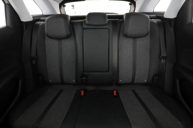 Peugeot 3008 image 2