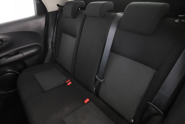 Nissan Juke image 7