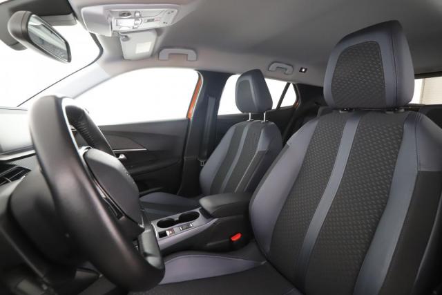 Peugeot 2008 image 1