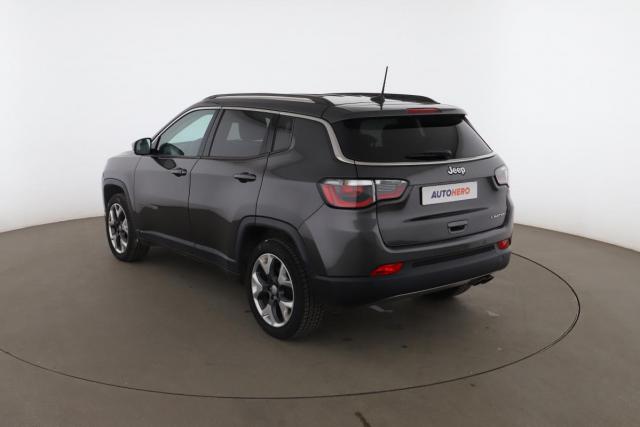 Jeep Compass image 2