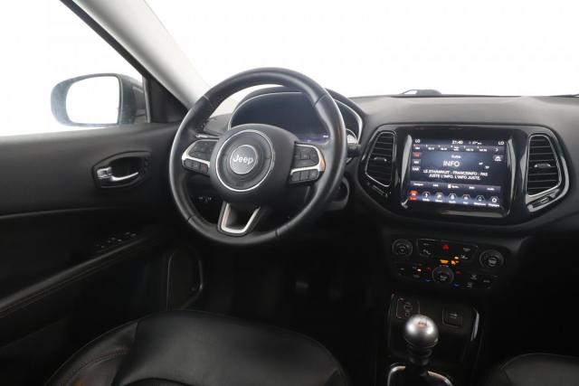 Jeep Compass image 6