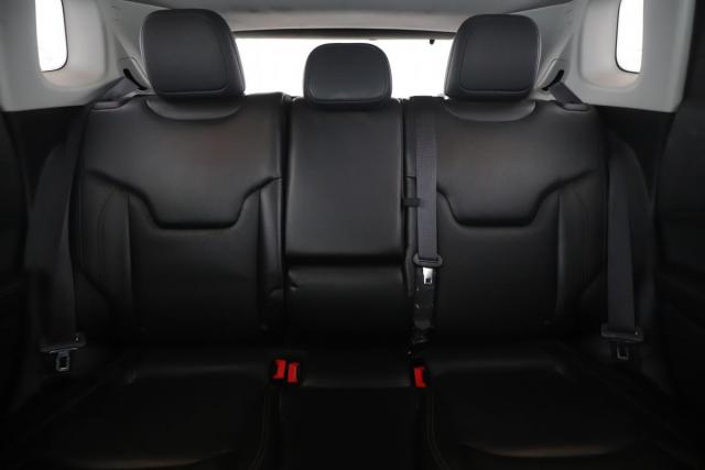 Jeep Compass image 9