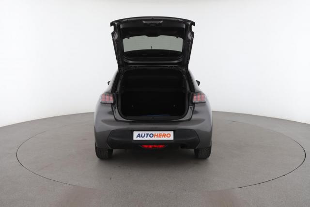 Peugeot 208 image 7
