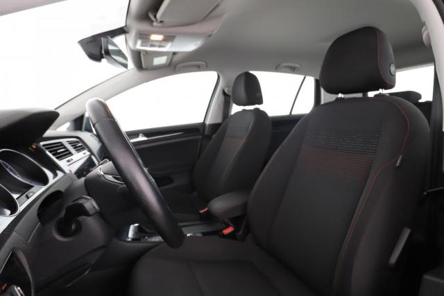 Volkswagen Golf image 3