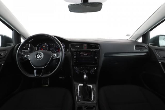 Volkswagen Golf image 1