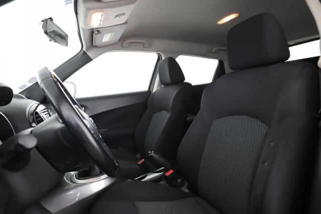 Nissan Juke image 9
