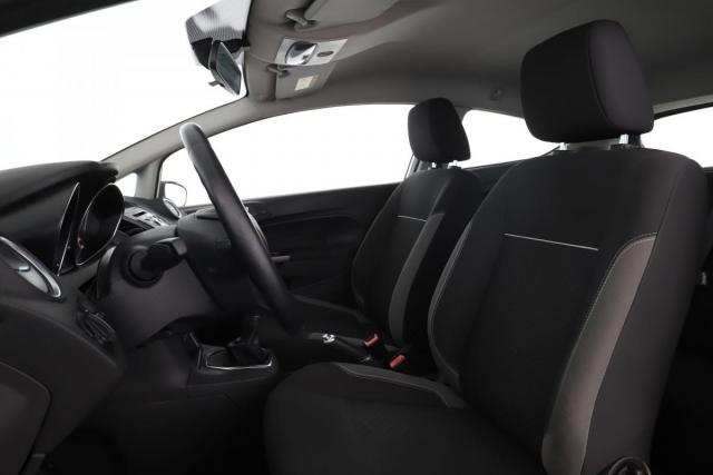 Ford Fiesta image 7