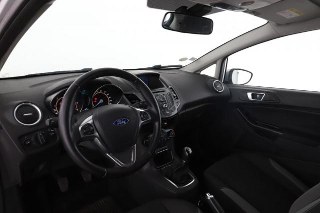 Ford Fiesta image 8