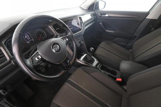 Volkswagen T-Roc image 3