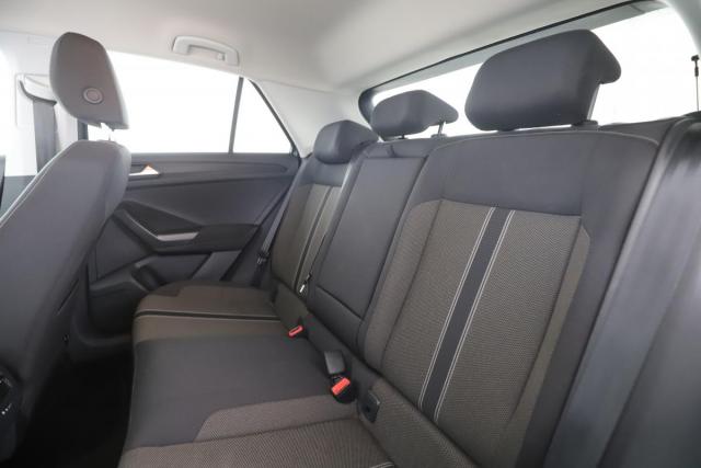 Volkswagen T-Roc image 9