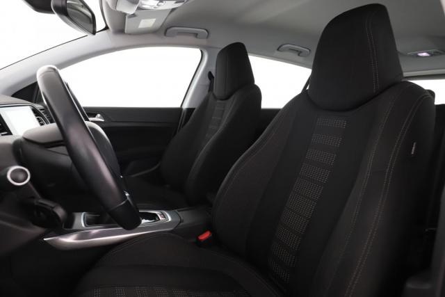 Peugeot 308 image 2