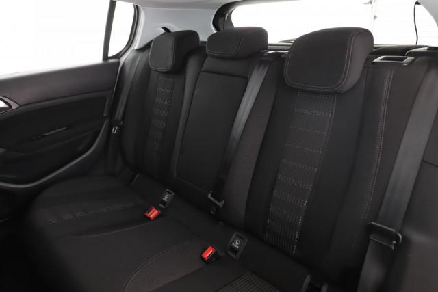 Peugeot 308 image 5