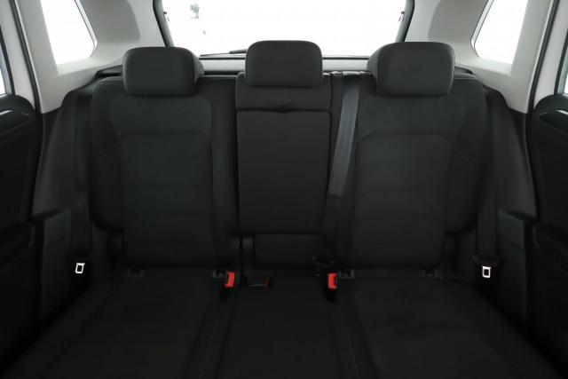 Volkswagen Tiguan image 8