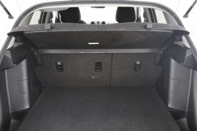 Suzuki Vitara image 6