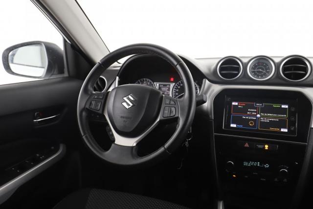 Suzuki Vitara image 3
