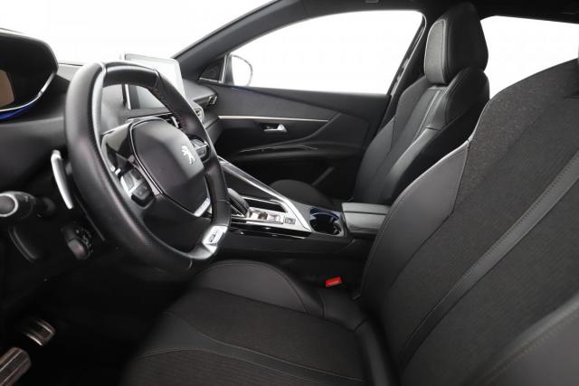 Peugeot 3008 image 8