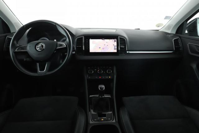 Skoda Karoq image 5