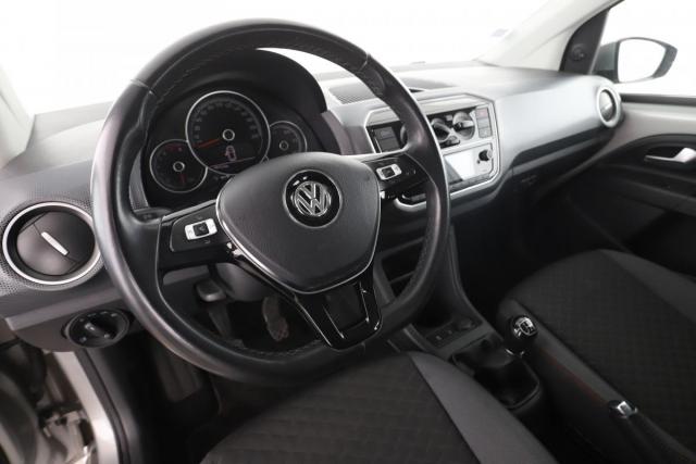 Volkswagen Up! image 8