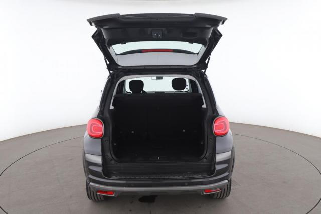 Fiat 500l image 9