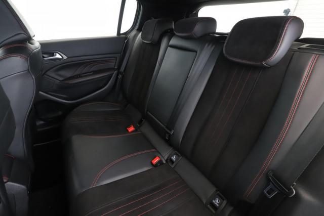 Peugeot 308 image 1