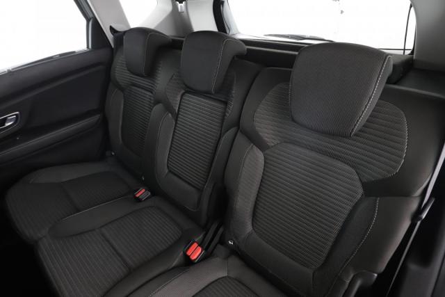 Renault Scénic image 2