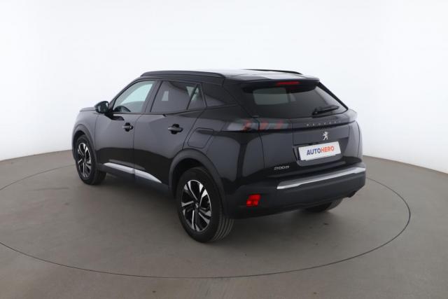 Peugeot 2008 image 8