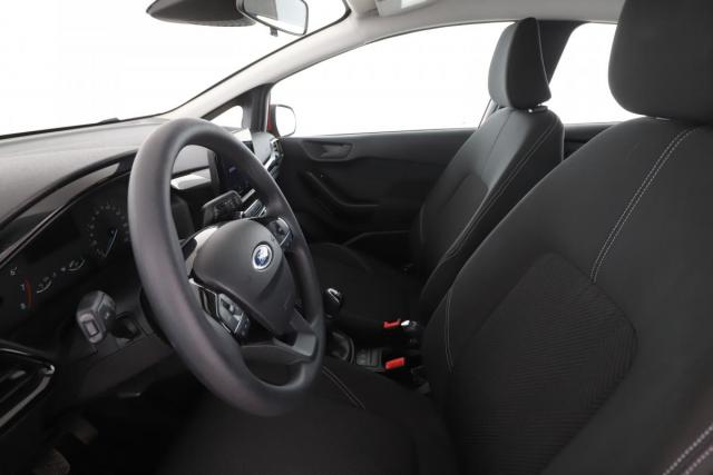 Ford Fiesta image 7