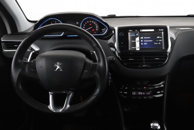 Peugeot 2008 image 1