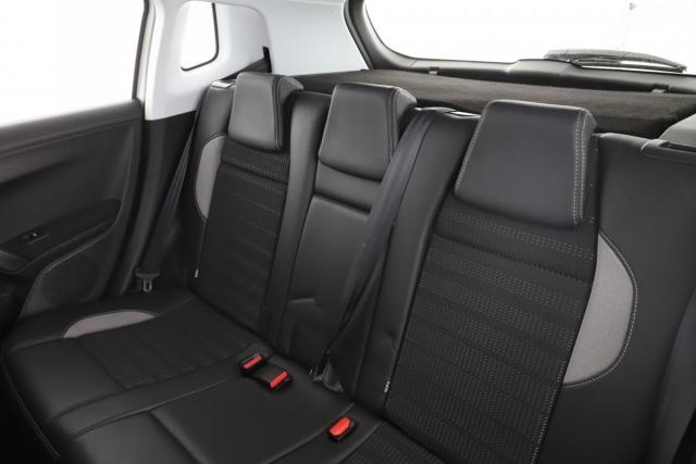 Peugeot 2008 image 3
