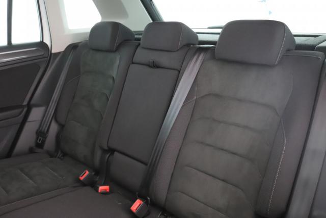 Volkswagen Tiguan image 8
