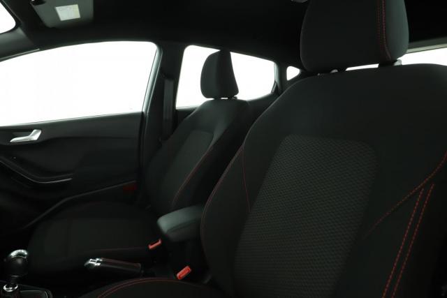 Ford Fiesta image 6