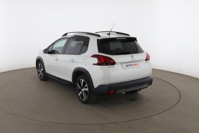 Peugeot 2008 image 8