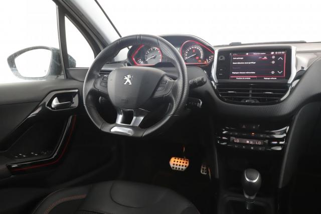 Peugeot 2008 image 6