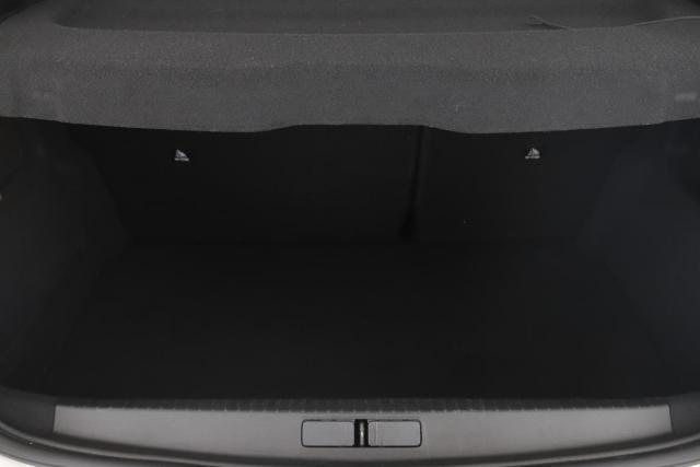 Peugeot 208 image 5