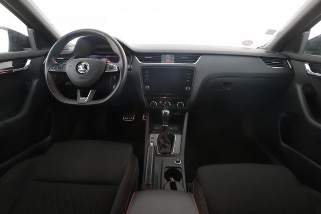 Skoda Octavia image 8