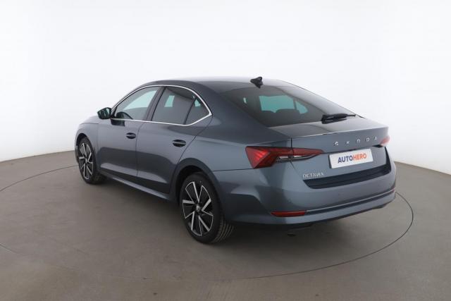 Skoda Octavia image 8