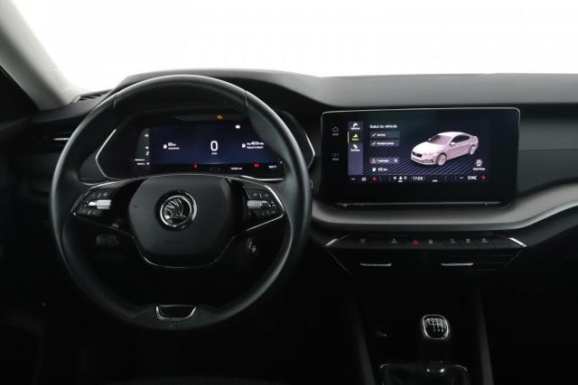 Skoda Octavia image 9