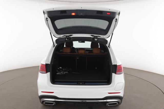 Mercedes Benz Glc image 9