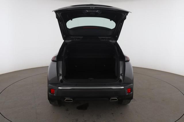 Peugeot 2008 image 3
