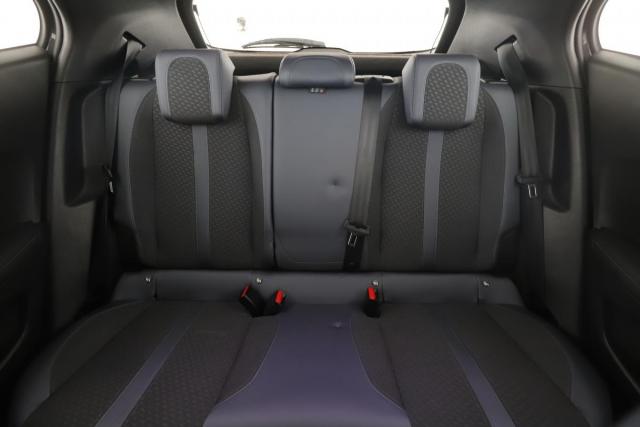 Peugeot 2008 image 9
