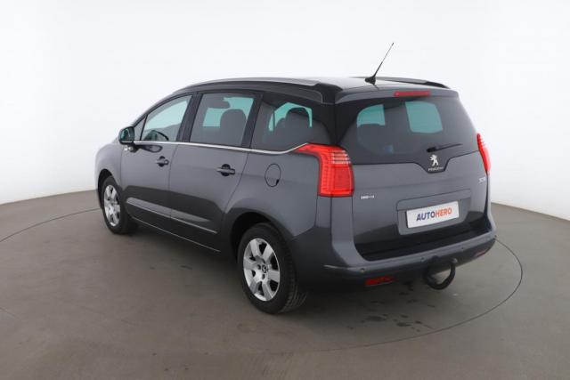 Peugeot 5008 image 6