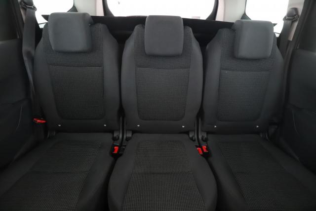 Peugeot 5008 image 4