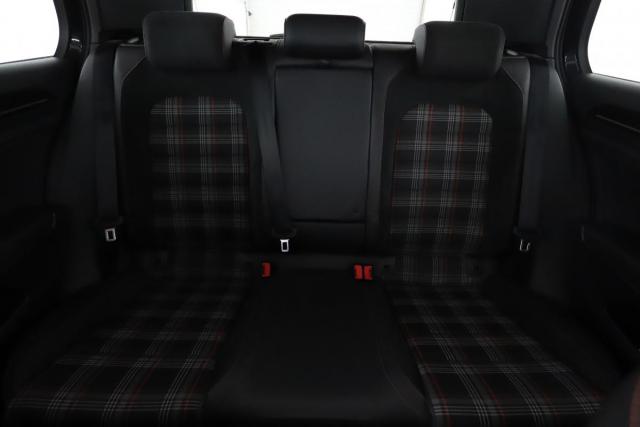 Volkswagen Golf image 3