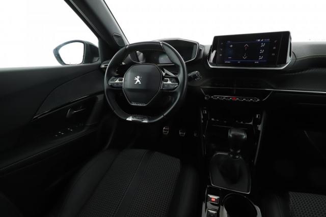 Peugeot 2008 image 8