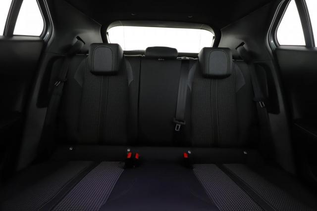 Peugeot 2008 image 7