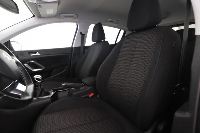 Peugeot 308 image 9